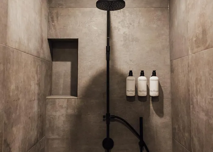 No 7, Hidden Gem Center Of ゲストハウス 3*