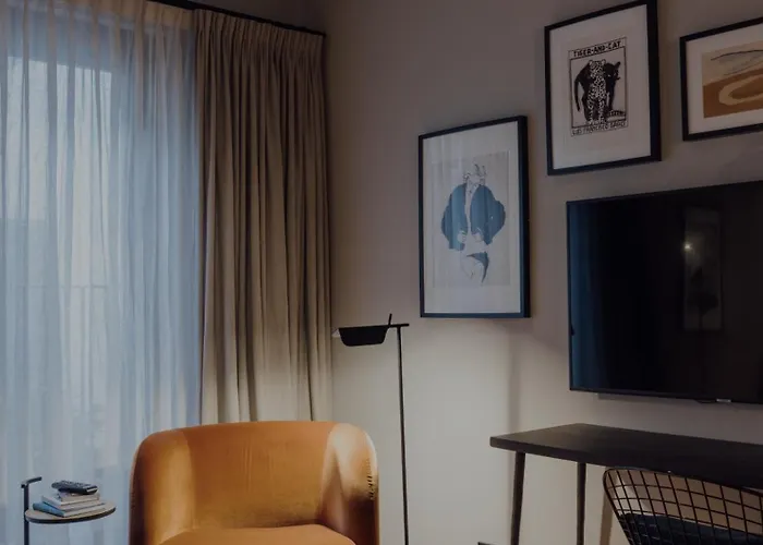 ゲストハウス No 7, Hidden Gem Center Of