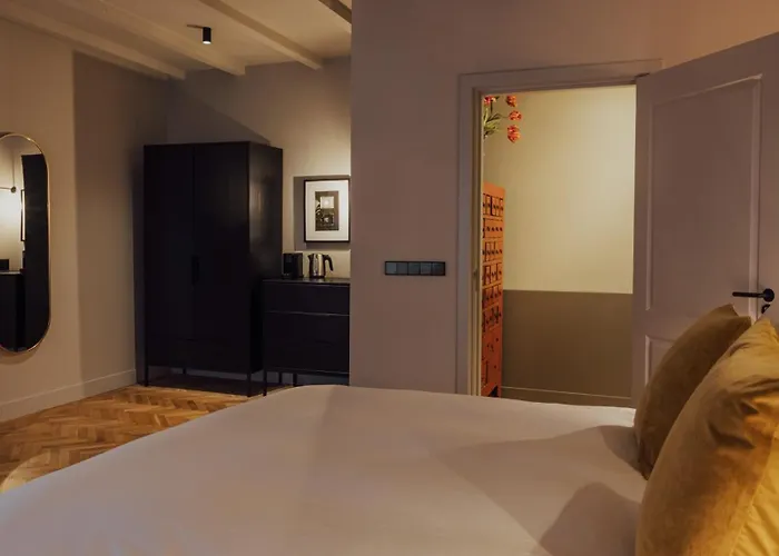 No 7, Hidden Gem Center Of ゲストハウス アムステルダム