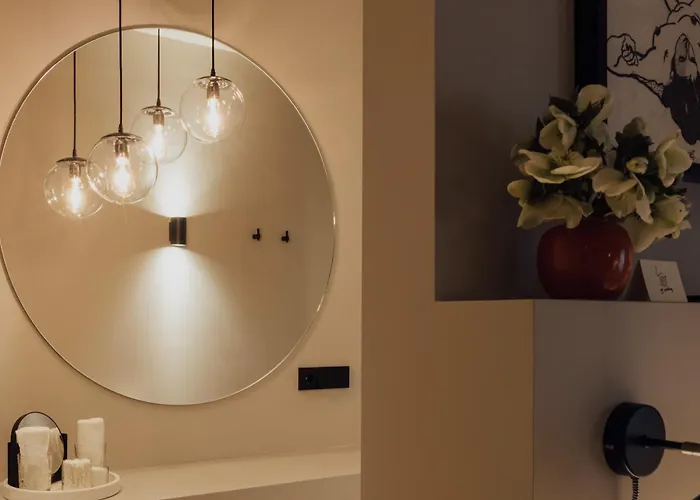 No 7, Hidden Gem Center Of ゲストハウス 3*